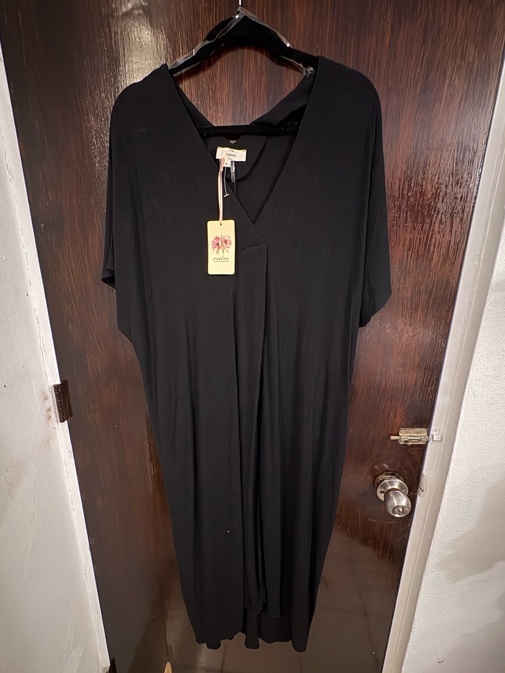 NWT entro Black V-Neck Linen Dress with Tag Detail. Size Medium.